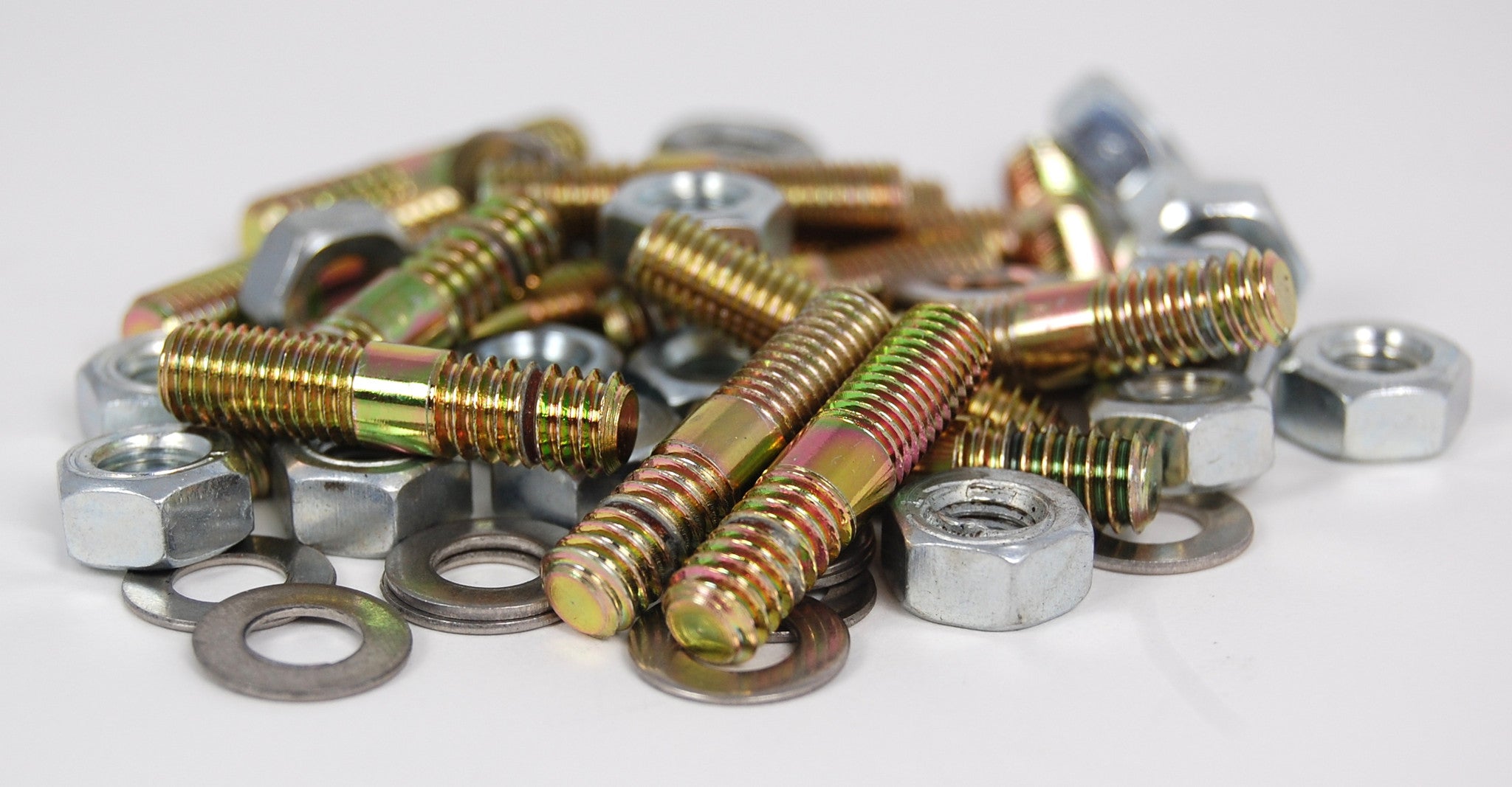 KAD 16v Exhaust Manifold Stud Set