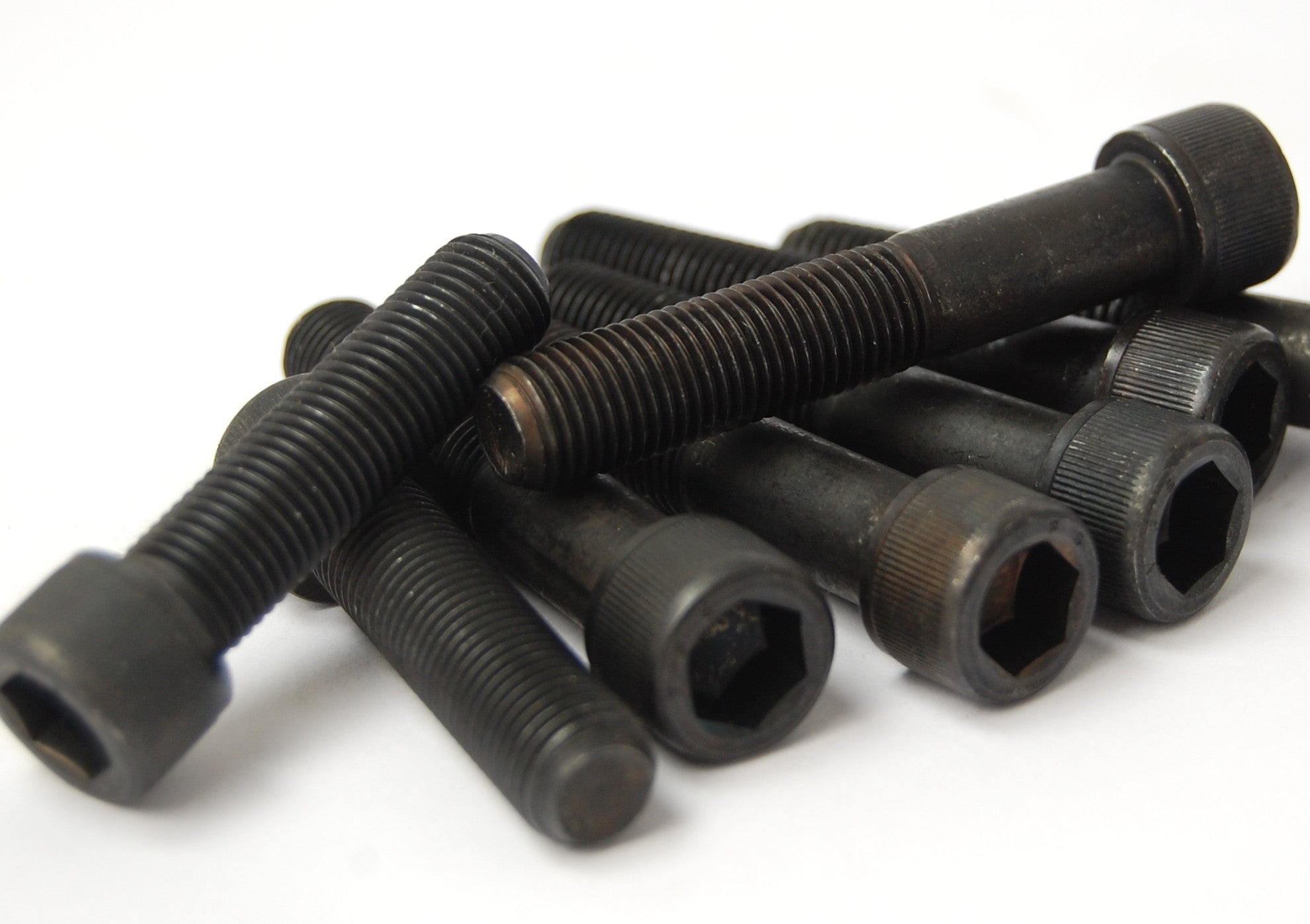 KAD 4 Bolt Main Cap Bolt Set